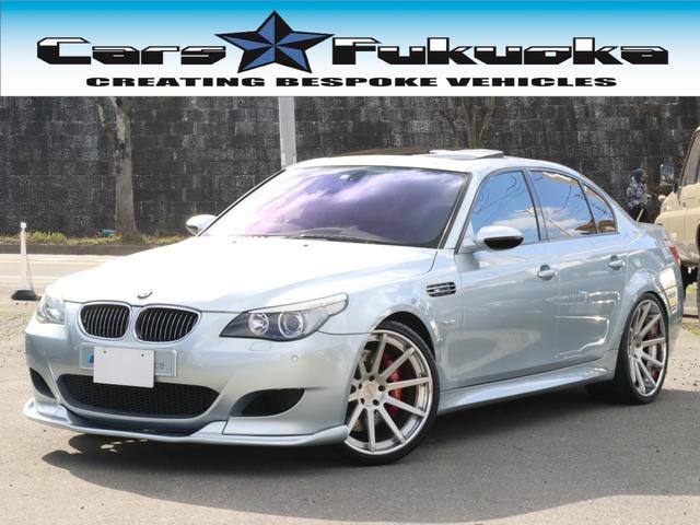 M5 M5（BMW）【中古】 中古車 セダン ゴールド・シルバー 金色 銀色 2WD ガソリン