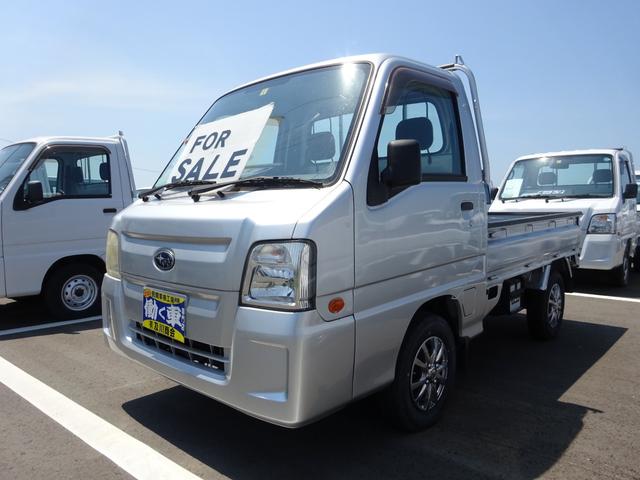 中古車 軽トラック/軽バン ゴールド・シルバー 金色 銀色 4WD ガソリン TT2 働く車専門店！バス・トラック・特殊車輌等の在庫多数！ 4WD　インパネオートマ　キーレス　CDデッキ　社外アルミホイール