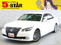 クラウンマジェスタ　ハイブリッド Fバージョン（トヨタ）【中古】 中古車 セダン ホワイト 白色 2WD ハイブリッド