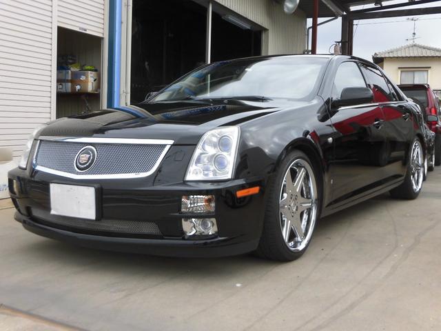 STS 4．6L（キャデラック）【中古】 中古車 セダン ブラック 黒色 2WD ガソリン