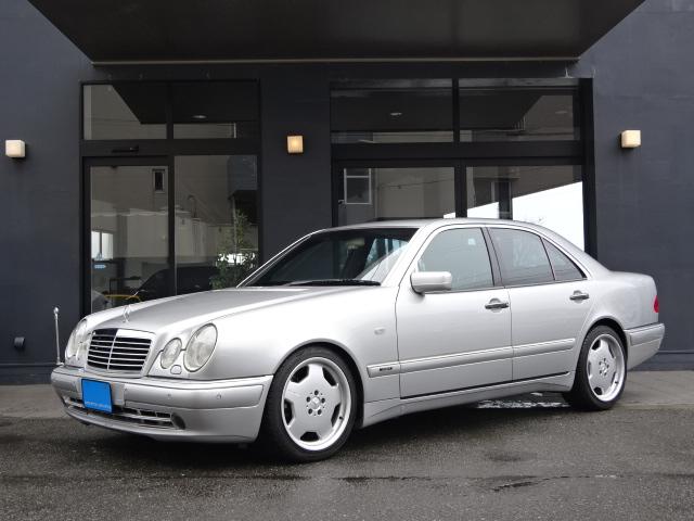 Eクラス E50（AMG）【中古】 中古車 セダン グレー 2WD ガソリン