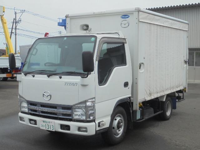 中古車 バス・トラック ホワイト 白色 2WD 軽油 LHR85A 長さ477×幅179×高さ259cm 荷台長さ301×幅165×高さ167cm　最低地上高　83cm