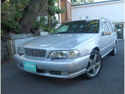 V70 2．5T（ボルボ）【中古】 中古車 ステーションワゴン ゴールド・シルバー 金色 銀色 2WD ガソリン