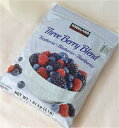 送料無料 カークランド 冷凍 スリーベリー ブレンド 1.18Kg ( ラズベリー 、 ブルーベリー 、 ブラックベリー ) KS Natures Three Berries 大容量 大容量 スリーベリーブレンド 大容量 スリーベリーブレンド カークランド 冷凍 スリーベリー ブレンド 1.18Kg ( ラズベリー 、 ブルーベリー 、 ブラックベリー ) 佐川急便 冷凍便にて発送致します。カークランドシグネチャー 冷凍スリーベリーブレンド(ラズベリー、ブルーベリー、ブラックベリー) ・-18℃以下で保存してください。 ・原産地名：アメリカ ・冷蔵庫で3〜4時間、急ぎの場合は電子レンジの解凍モードで454gあたり3〜5分。 ・使用しない製品は直ちに冷凍庫内へお戻しください。 ・一度解凍した製品を再冷凍しないでください。 1