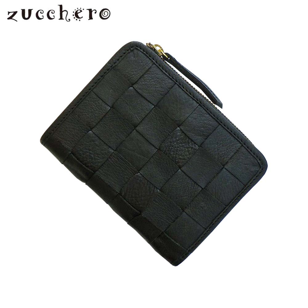 素　材：牛革 サイズ：13×10×2cm 仕　様： 　二つ折り財布(小銭入れあり) 　本体：L字ファスナーファスナー小銭入れ(内部2分割・アテポケット×1)・札入れ(内部＝2分割)・カード入れ×6・アテポケット×4 店長より一言： 牛革メッシュのZucchero(ズッケロ)二つ折り財布です。 カード用ポケットや差込アテポケット、小銭入れが装備されてとても使いやすい造りとなっています。 商品画像：ブラック 取扱いカラー：ブラック