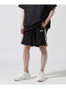 LHP（エルエイチピー）Y-3/ワイスリー/3SS UNI SHORTSY-3Y-3とREALMADRIDがファッションとスポーツを融合させた「3SSPUNISHORTS」。リサイクルポリエステルのツイル素材を使用しており、エレガントさと快適さを同時に醸し出すこのショーツは、YohjiYamamotoのシグネチャースタイルの真髄を表現している。ソフトでマットなサテンテープのスリーストライプスが、アスレチックな雰囲気を漂わせ、片側にはY-3ロゴがさりげなくあしらわれている。「Y-3」（ワイスリー）の“Y”は山本耀司、“3”はadidasを象徴する3本線（スリーストライプス）を表しています。「Y-3」はadidasのスポーツの専門的な技術・機能と山本耀司のデザインが融合したスポーツファッションブランドです。コレクションは、メンズ／ウィメンズ／ユニセックスウエア、フットウエア、バッグをはじめとしたアクセサリーで構成されています。型番：784-4113225-010-13 KQ1109【採寸】XS：ウエスト(ゴム入り)70cm、ヒップ128cm、総丈47.5cm、股上34.5cm、股下19cm、わたり幅41cm、裾幅37cmS：ウエスト(ゴム入り)74cm、ヒップ132cm、総丈51.5cm、股上34.5cm、股下22.5cm、わたり幅42cm、裾幅38.5cm商品のサイズについて【商品詳細】中国製素材：（本体）ポリエステル100%（飾り部分）コットン100%サイズ：XS、S洗濯機可、ドライクリーニング不可※画面上と実物では多少色具合が異なって見える場合もございます。ご了承ください。商品のカラーについて 【予約商品について】 ※「先行予約販売中」「予約販売中」をご注文の際は予約商品についてをご確認ください。■重要なお知らせ※ 当店では、ギフト配送サービス及びラッピングサービスを行っておりません。ご注文者様とお届け先が違う場合でも、タグ（値札）付「納品書 兼 返品連絡票」同梱の状態でお送り致しますのでご了承ください。 ラッピング・ギフト配送について※ 2点以上ご購入の場合、全ての商品が揃い次第一括でのお届けとなります。お届け予定日の異なる商品をお買い上げの場合はご注意下さい。お急ぎの商品がございましたら分けてご購入いただきますようお願い致します。発送について ※ 買い物カートに入れるだけでは在庫確保されませんのでお早めに購入手続きをしてください。当店では在庫を複数サイトで共有しているため、同時にご注文があった場合、売切れとなってしまう事がございます。お手数ですが、ご注文後に当店からお送りする「ご注文内容の確認メール」をご確認ください。ご注文の確定について ※ Rakuten Fashionの商品ページに記載しているメーカー希望小売価格は、楽天市場「商品価格ナビ」に登録されている価格に準じています。 商品の価格についてLHPLHPのその他のパンツパンツご注文・お届けについて発送ガイドラッピンググッズ3,980円以上送料無料ご利用ガイド