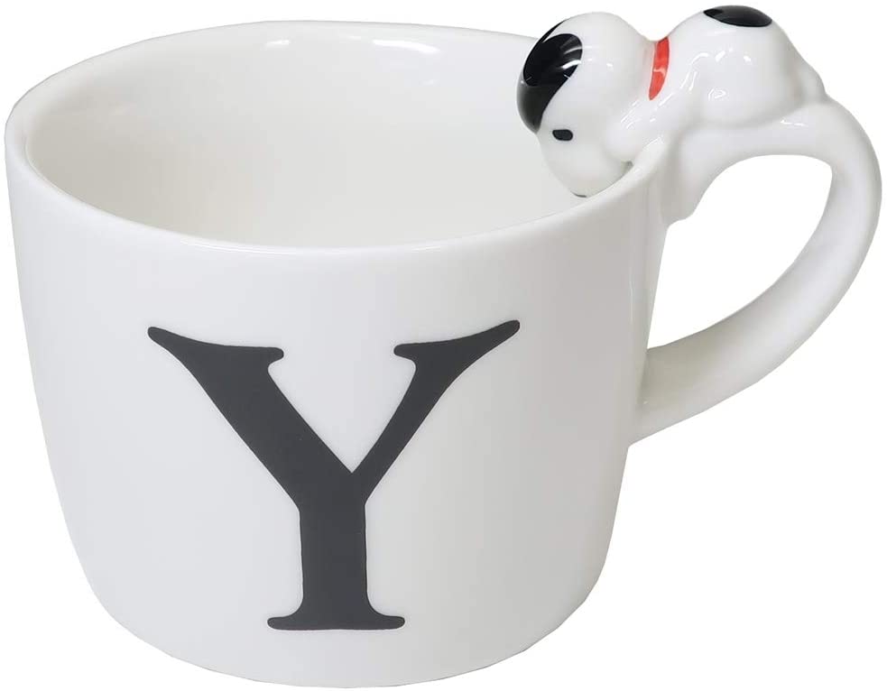 スヌーピー マグ マグカップ フィギュア付きイニシャルマグ『Y』 (SNOOPY 子供会 コップ 景品 バレンタインデー ホワイトデー クリスマス プレゼント 卒業記念品 ギフト ピアノ発表会 合唱コンクール)