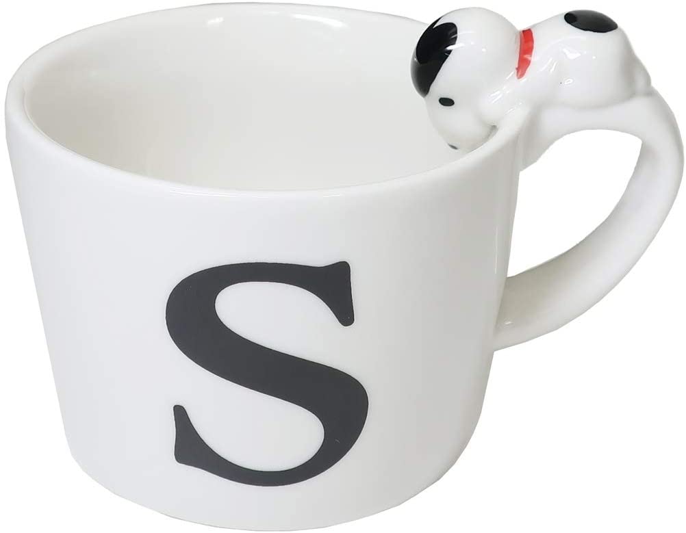 スヌーピー マグ マグカップ フィギュア付きイニシャルマグ『S』 (SNOOPY 子供会 コップ 景品 バレンタインデー ホワイトデー クリスマス プレゼント 卒業記念品 ギフト ピアノ発表会 合唱コンクール)