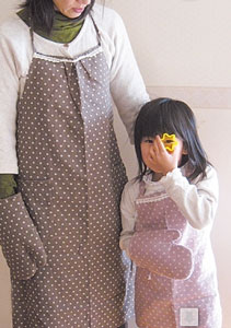 ドットコットンリネン キッズエプロン