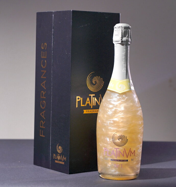 プラチナムフレグランス 750ml ギフトBOX付 6種から選べる ラメ入り スパークリングワイン 8％ スペイン産