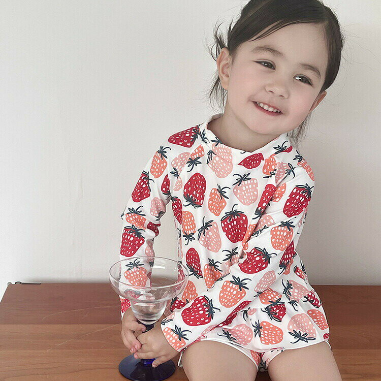 乐天商城 - 送料無料 New Arrival 子供水着 キッズ 子供 セパレート イチゴ 水着 長袖 ジュニア ラッシュガード 水着 女の子 ワンピース 女の子 水着 キッズ 水着 女の子 ガールズ ジュニア キッズ 子供 子ども用 水着 スクール水着 みずぎ 子供水着 楽天海外通販