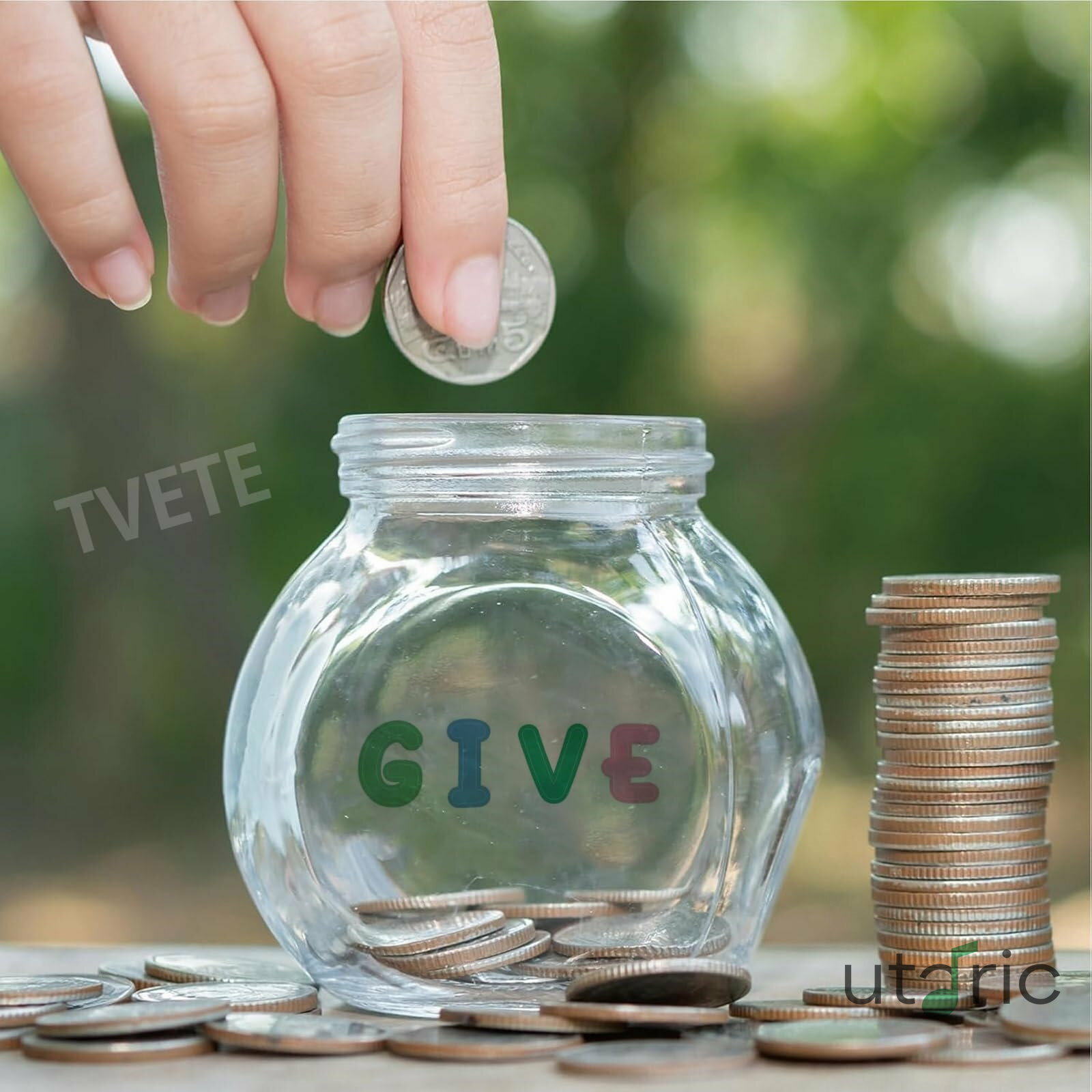 アルファベット シール 文字シール 英語 数字 【20枚入】カラフル 大文字 数字 記号 PVC防水 DIYクラフト材料 ノート 日記 写真 壁紙 グリーティングカード ポストカード