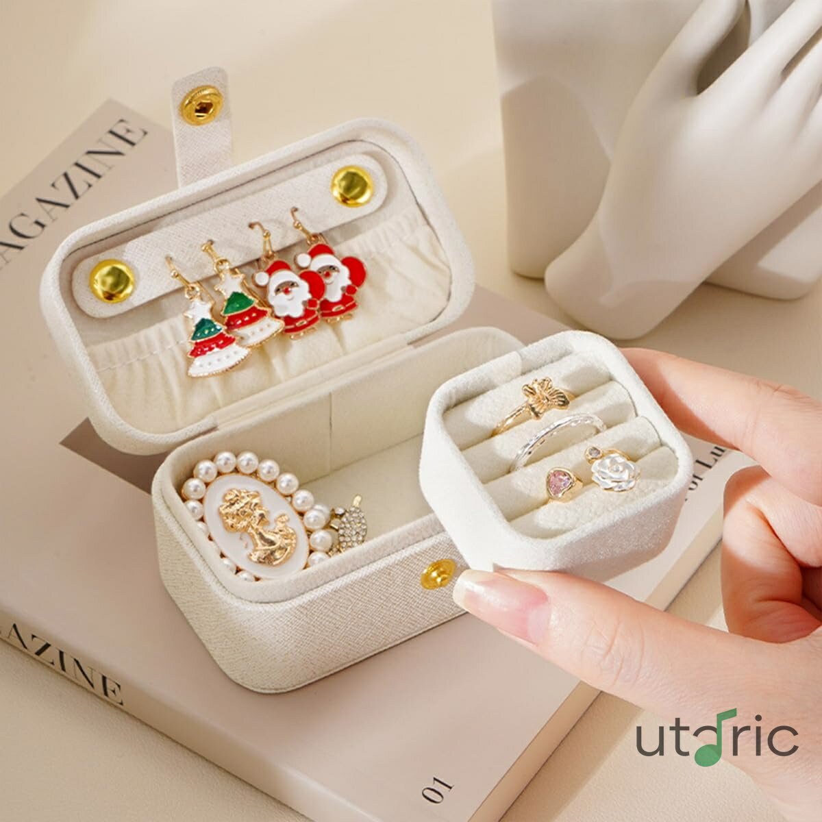 ジュエリーケース アクセサリーケース 指輪ケース 可愛い 旅行用 ジュエリーケース ジュエリー収納 アクセサリーボックス リング、イヤリングボックス 旅行 出張 (ピンク)