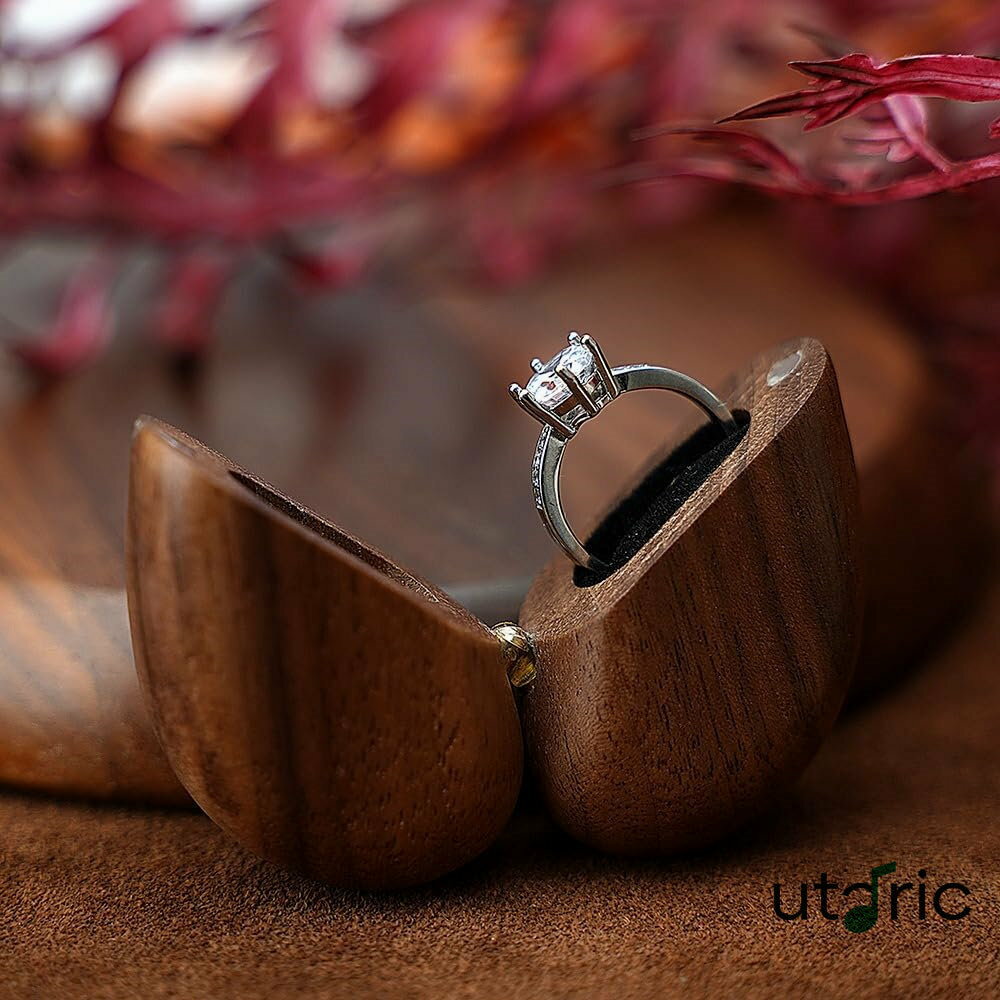 プロポーズ用 リングボックス ハート型収納ボックス 婚約指輪専用 ジュエリー小物収納 記念品に適する