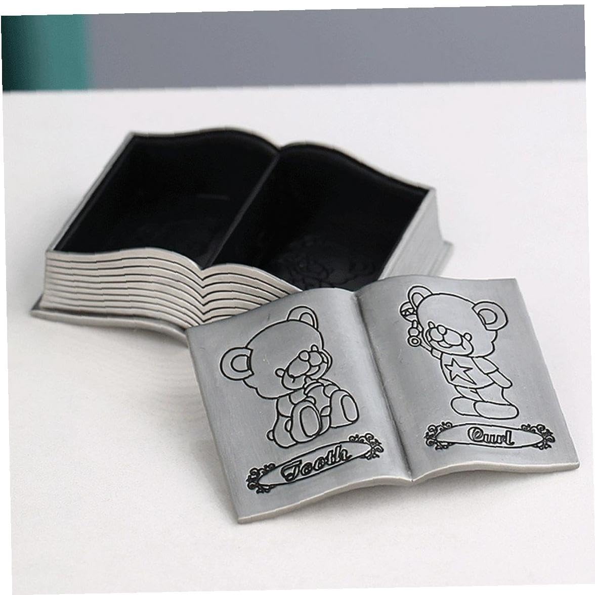 乳歯ケース 乳歯入れケース 乳歯保存ケース 初歯記念品ボックス 彫刻 クマ 本の形 歯の容器 初歯ボック..