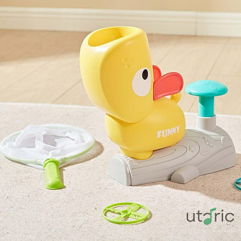 フライングディスク ランチャー フライングソーサー 空飛ぶ円盤 空飛ぶおもちゃ おもちゃ 踏むだけ発射 ポップアップ プロペラ パーティーの記念品 子供 アウトドア 屋内外 生日 クリスマスプレゼント (イエロー)