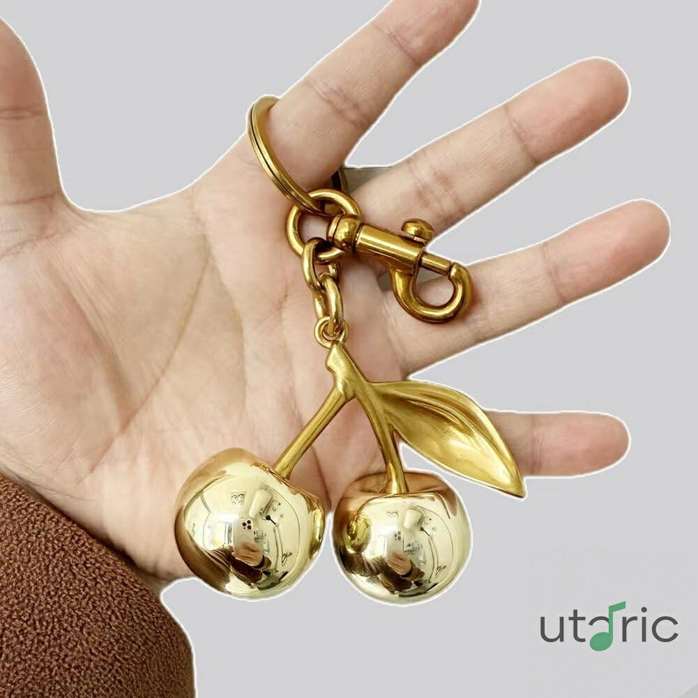 チェリー キーホルダー キーチェーンバッグチャーム 財布チャーム 車のアクセサリー クリスマス バレンタイン 女性 ギフト