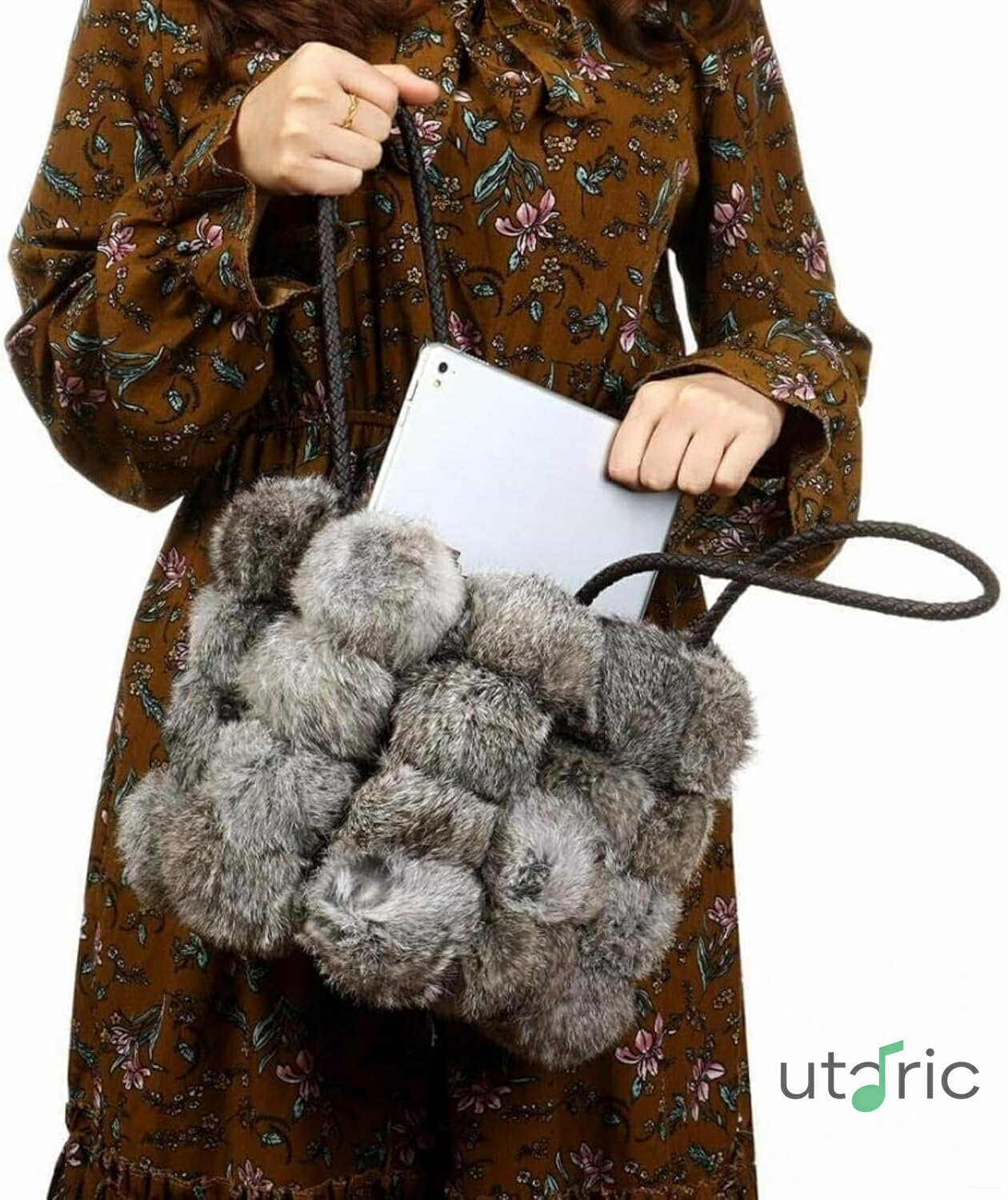 [] レディース ファーバッグ ハンドバッグ ショルダーバッグ 巾着バッグ 内布付き 丸型 円型 秋冬 ふわふわ 斜め掛け バッグ ファー もこもこ かわいい 手提げ トート 浴衣 人気 花火 二次会 プレゼント クリスマス