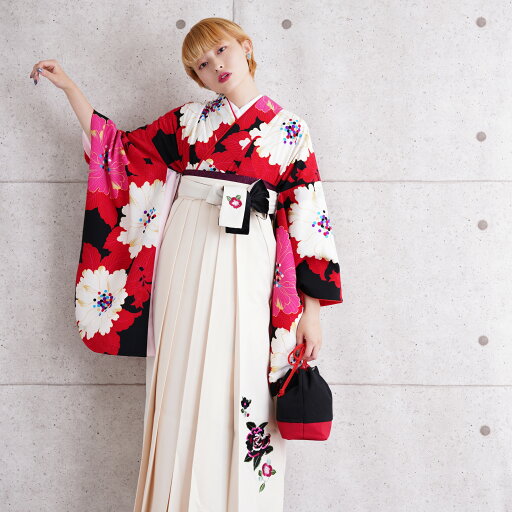 【レンタル】【紅一点 袴 17点セット 日本製 黒地に赤と白の大きな花】二尺袖着物 はかま フルセット 卒業式 大学生 専門学生 レディース 女性 袴91-99cm(身長153-170cm)足袋プレゼント 重ね衿縫い付済 往復送料無料 【レンタル】【紅一点 袴 17点セット 日本製 黒地に赤と白の大きな花】二尺袖着物 はかま フルセット 卒業式 大学生 専門学生 レディース 女性 袴91-99cm(身長153-170cm)足袋プレゼント 重ね衿縫い付済 往復送料無料