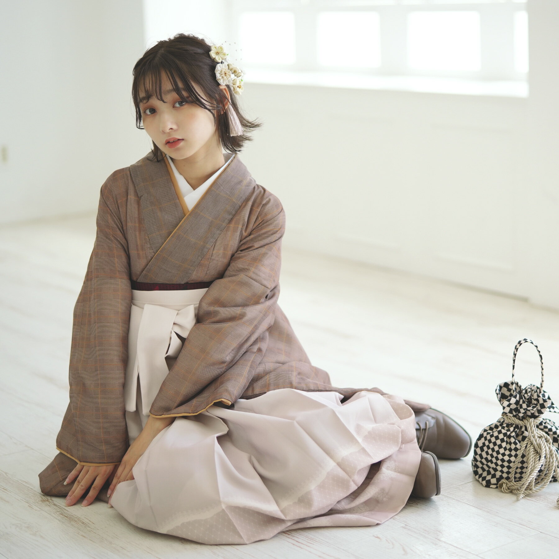 【レンタル】【ニコアンティーク 袴 17点セット 国産生地/国内縫製 日本製着物】二尺袖着物 はかま フルセット 卒業式 大学生 専門学生 レディース 女性 袴91-99cm（身長153-170cm）足袋プレゼント 重ね衿縫い付済 往復送料無料