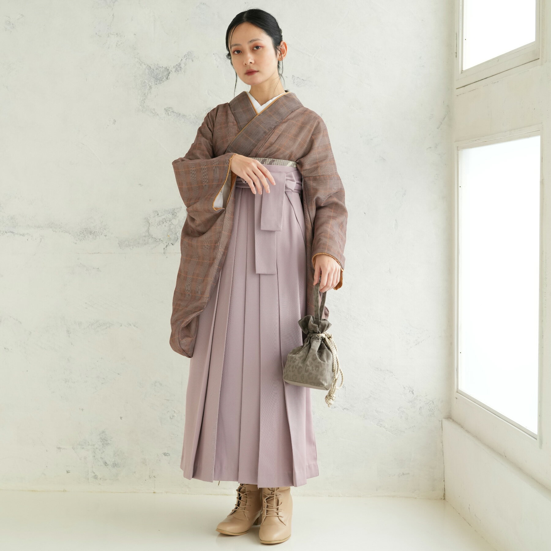 【レンタル】【ニコアンティーク 袴 17点セット 国産生地/国内縫製　日本製着物】二尺袖着物 はかま フルセット 卒業式 大学生 専門学生 レディース 女性 袴91-99cm（身長153-170cm）足袋プレゼント 重ね衿縫い付済 往復送料無料