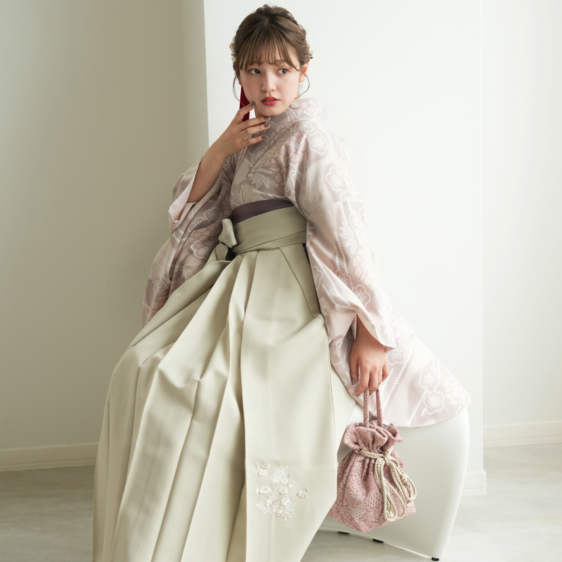 【レンタル】【Heather 袴 17点セット グレイッシュピンクに疋田牡丹 日本製 】ピンク系 二尺袖着物 はかま フルセット 卒業式 大学生 専門学生 レディース 女性 足袋プレゼント 重ね衿縫い付済 往復送料無料