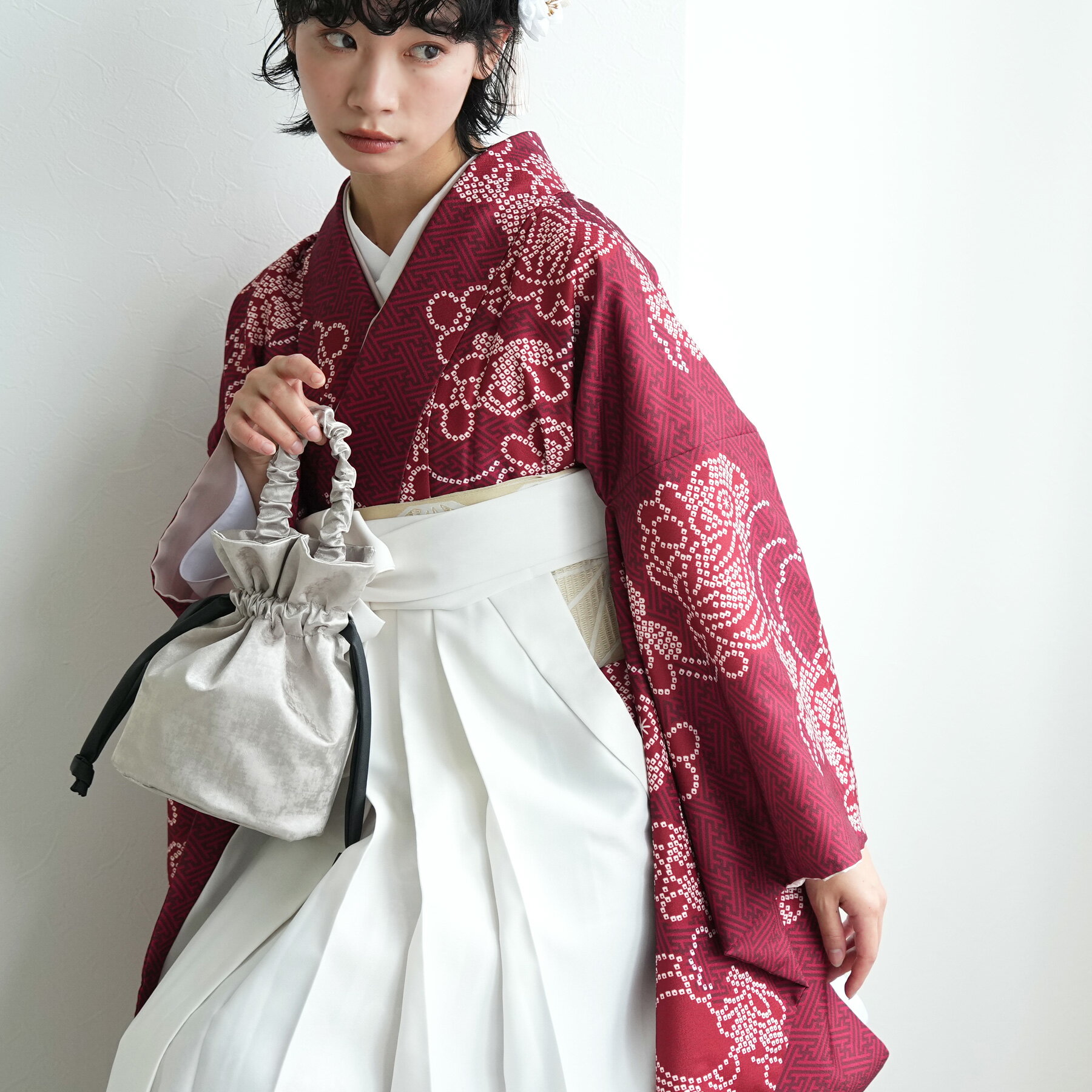 【レンタル】【ひよこ商店 袴 17点セット えんじの絞り柄】二尺袖着物 はかま フルセット 卒業式 大学生 専門学生 レディース 女性 大人 袴91cm（身長153-158cm）足袋プレゼント 重ね衿縫い付済 往復送料無料