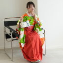 【レンタル】【JAPANSTYLE×中村里砂 袴 17点セット 日本製 オレンジとグリーンの菊】二尺袖着物 はかま フルセット 卒業式 大学生 専門学生 レディース 女性 袴91-99cm(身長153-170cm)足袋プレゼント 重ね衿縫い付済 往復送料無料