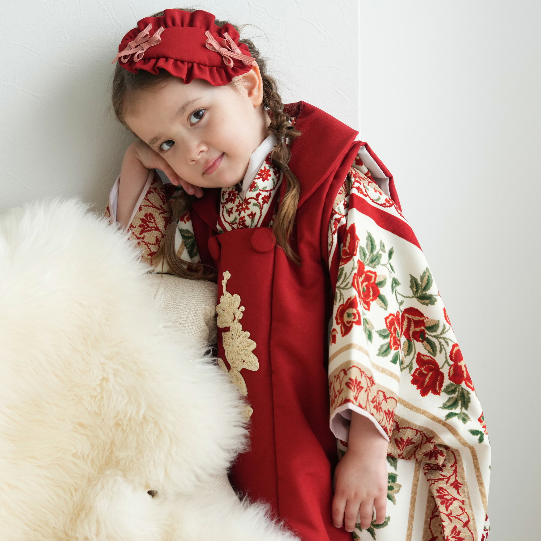 【レンタル】七五三セット 和風館 ブランド ゴブラン調 コード刺繍 モダン 赤 花 七五三 日本製 女の子 三歳 3歳 花 被布 セット 子供 kids ブラン...