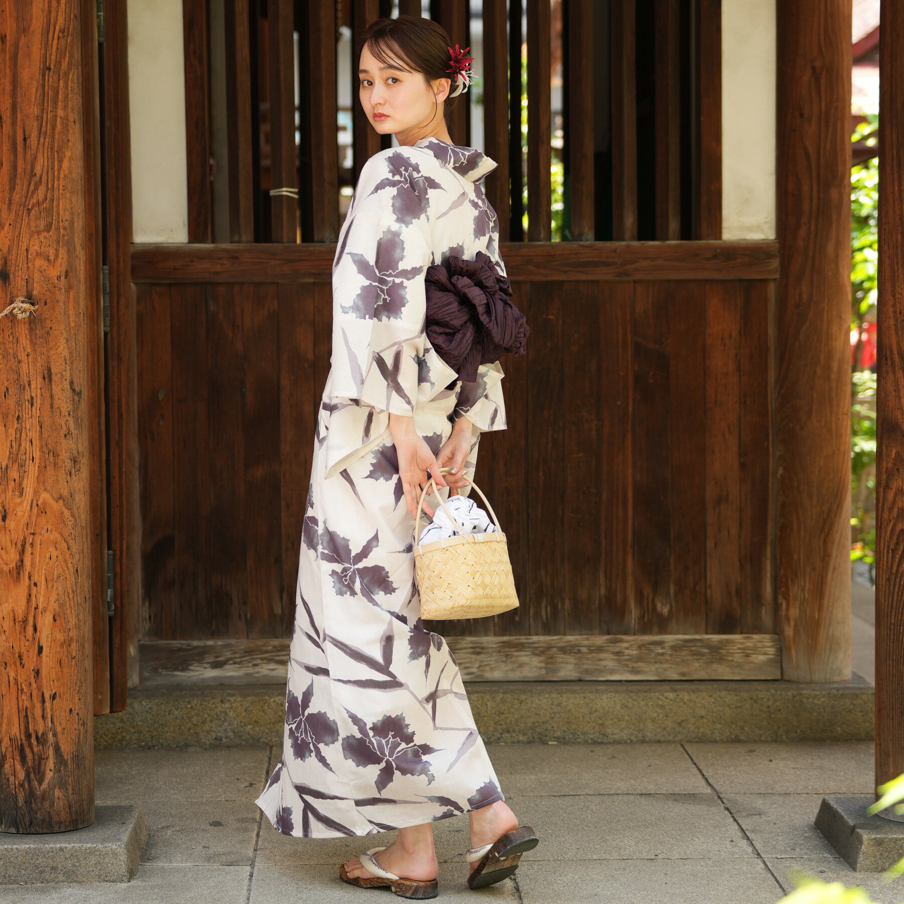 【utatane 高級変わり織 浴衣3点セット ラベンダーとミントのぼかしカトレア】ここでしか買えない昭和初期アンティーク復刻版 フリーサイズ 浴衣セット（ゆかた・帯・下駄）ですぐお出かけ 上質 うたたね 国産生地 国内染色