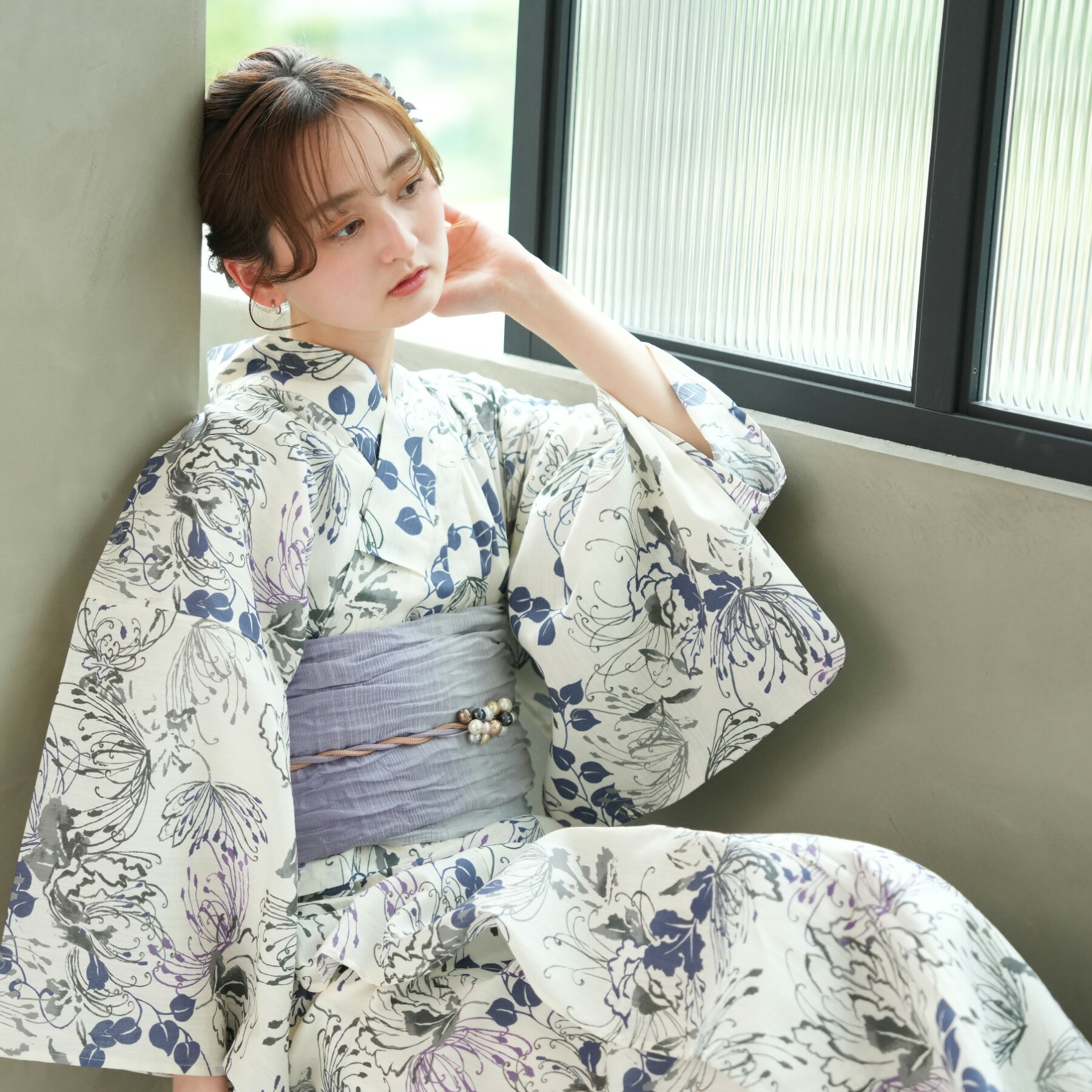 【utatane セパレート高級変わり織 二部式浴衣3点セット 先染めベージュ風にはんなり糸菊】ここでしか買えない昭和初期アンティーク復刻版 フリーサイズ 浴衣セット（ゆかた上下・帯・下駄）ですぐお出かけ 古典レトロ うたたね 国産生地 国内染色 上質のサムネイル