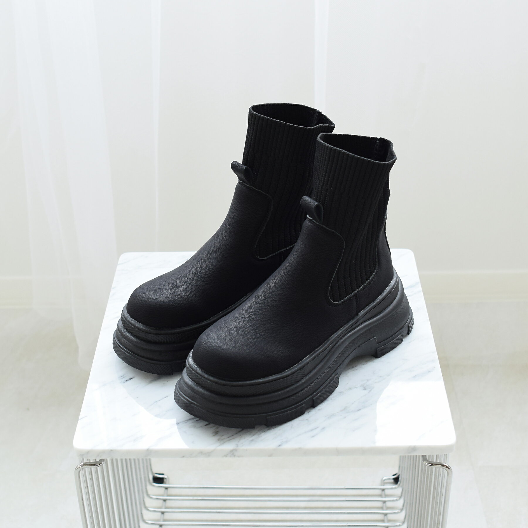 【リブソックスブーツ ブラック】 厚底 ブーツ レディース ミディ丈 ストレッチ 歩きやすい 秋 冬 黒 袴や着物スタイルにも M/Lサイズ(23cm〜24cm...