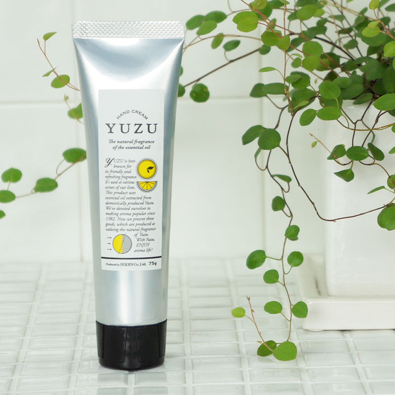 YUZU（ユズ）ハンドクリーム75g [手荒れ 保湿 ギフト プレゼント 高知県産ユズ精油使用 ユズ種子油・ゆず果実エキス配合 柚子ハンドクリーム]