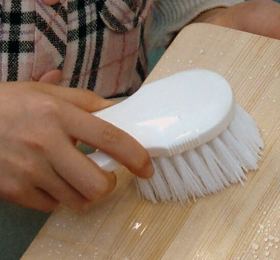 ゴムの力 キッチンブラシ [ナチハマ ゴム加工 洗剤のいらない キッチンブラシ ザル洗い 鍋洗い 食器洗い 野菜の泥落とし エポクリン マイクロラバー加工 洗剤不要 簡単 日本製]のサムネイル