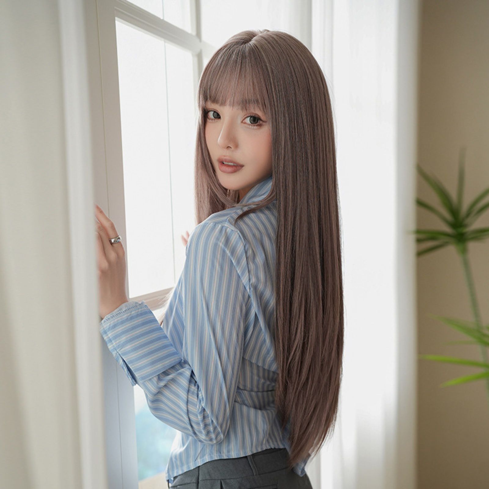 烏兎の矢先 ウィッグ ロング ストレート ラベンダーグレージュ シースルーバング 透け感 かつら 小顔 柔らかさとロマンチック 女性らしさとエレガンス フルウィッグ 韓国風 医療用 原宿風 オフィス 通学 フェミニン 女装 レディース グラデーション