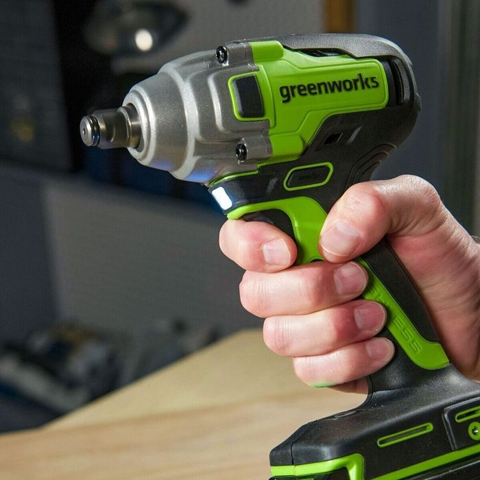 Greenworks 24V 407 N-m (300 ft-Lbs) インパクトレンチ (本体のみ、バッテリー別売)