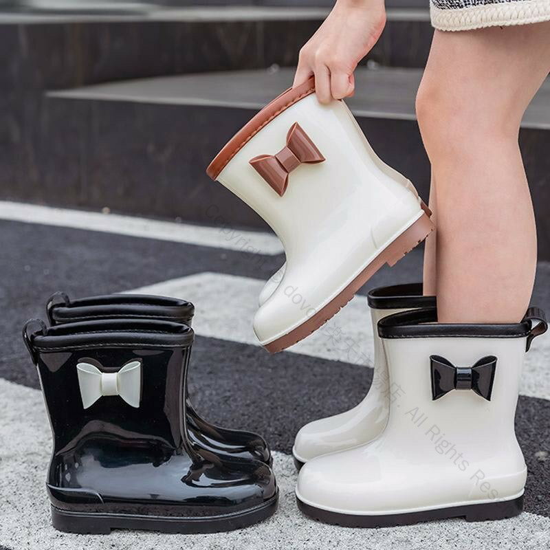 子供用 女の子 レインシューズ レインブーツ 軽量 おしゃれ 雨具 便利 雨靴 ショート丈 滑り止め加工 梅雨 台風対策 雨雪対応 PVC素材 かわいい 通学に最適な雨の日用シュ 通園 18-23cm