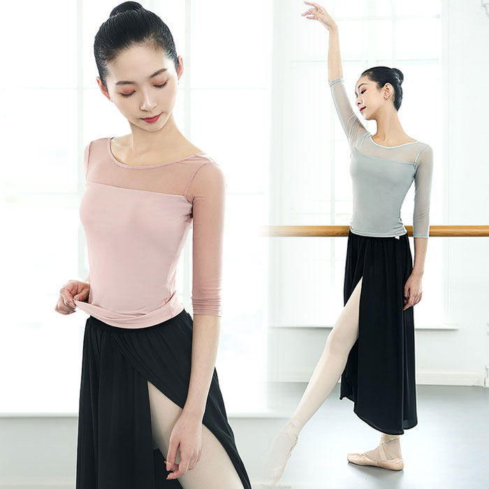 商品バレエトップス単品胸パッドポケット付き素材ナイロン ス パンデックスサイズS M L XL XXL色ピンク/グレー/パープルご了承いただきたいこと:・採寸サイズなので若干の誤差がある場合がございます。 ・お使いのモニターの設定状況により、実際のカラーの色味と異なる場合ございます。 ・機械による生産過程において、どうしても生地を織る際の糸の継ぎ目や多少のほつれ等が生じている場合がございます。・当社では複数店舗を運営し他店舗でも販売しております為、万一、商品の品切れ等によりお届けできない場合、 またはお届けが遅れる場合がございます。その際には当方よりメールにてご連絡を差し上げま すが、あらかじめご了承下さいますようお願い致します。以上を、ご了承の上お買い求め下さいませ。バレエ トップス 7分袖 ストレッチメ ピンク グレー パープル S M L XL XXL