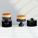 メイクブラシ ファンデーション BBクリーム用 伸縮式 携帯用 キャップ付き スタンプ型 平筆 丸型 大型 吸い込みにくい 少量でムラなく均一にカバー ナイロン...