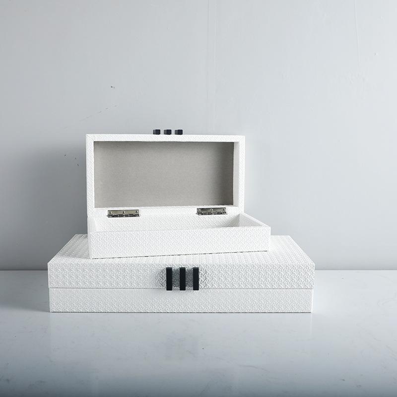 収納ボックス モダン シンプル メタル レザー調 ジュエリーボックス アクセサリーケース 小物入れ 上品 高級感 リビング 玄関 ドレッサー インテリア オブジェ モデルルーム 別荘 店舗用