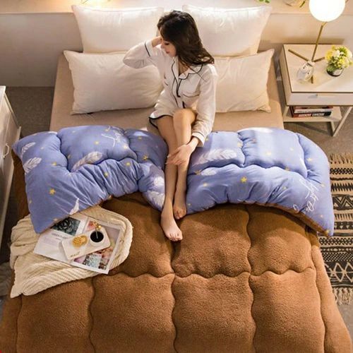 掛け布団 ダブル シープ調ボア 掛けぶとん 冬用 キルティング 防寒対策 保温性が高い 厚手 リバーシブル ボリューム感 冬用掛け布団 アレルギー対策 清潔布団 北欧 一人暮らし 新生活 洗えるかけ布