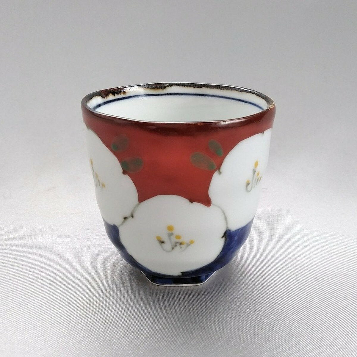 濃花六角高台湯呑赤 6.8cm 波佐見焼 福峰窯 湯呑み 煎茶 緑茶 レンジ温め程度可 和...