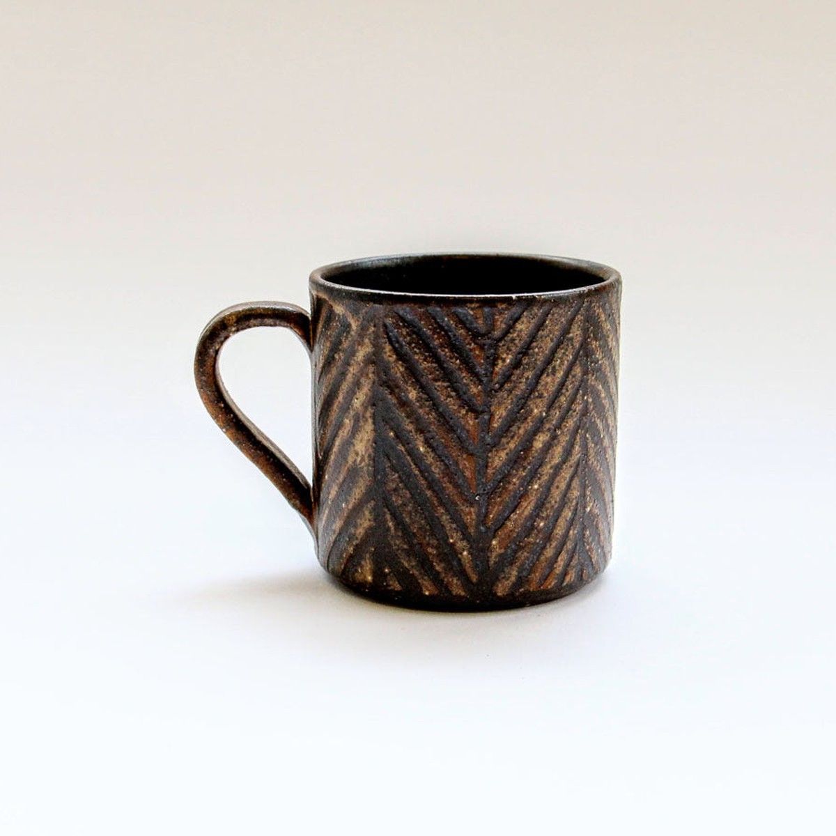 ヘリンボーン茶唐津マグ 8cm 美濃焼 正陶苑 マグカップ コーヒー スープマグ レンジ温め程度可 和食器 ギフト