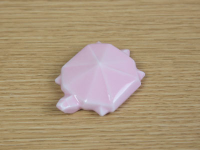 和食器 カメの箸置・ピンク 箸置き 置き物 美濃焼 縁起物 カラーバリエーション 小物 陶器