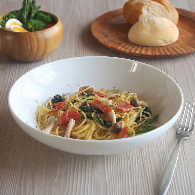 パスタ皿 マジェスタ 22浅口ボール 深皿 【アウトレット込み】 パスタ 白磁 ポーセラーツ ランチ レストラン カフェ カフェ風食器 高級感 イタリアン フレンチ かっこいい 高級パスタ皿 シンプル 食べやすい