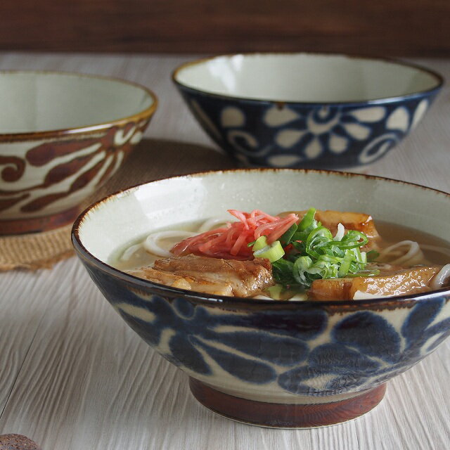 楽天テーブルウェア器彩人うつわさいとやちむん風 琉球 唐草 6.5寸 そば丼 ラーメン丼 るり/ヌキ/サビ ソーキそば 沖縄そば ラーメン鉢 器 おしゃれ オシャレ 食洗機対応 食器 業務用 蕎麦 うどん 麺類 丼 どんぶり 沖縄 やちむん 琉球 インスタ映え