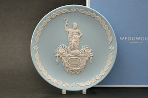 åå(WEDGWOOD)䡼ץ졼2024[(Ω)][ץ졼ȥϥ󥬡]/ʡ[2023ǯ][YEAR PLATE 2023][䡼ץ졼]