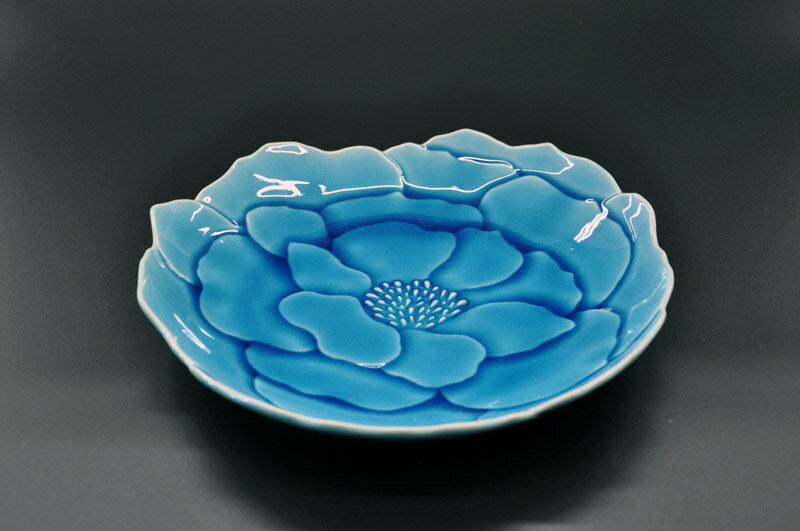 Seto Ware - 瀬戸焼　形(KATACHI)ボタン(牡丹)皿L (あさぎ)形(Katachi) aito製作所 アイトー食洗機・電子レンジOK！【日本製】割烹料理/懐石料理/創作料理/居酒屋/食堂/旅館/鮨/寿司/寿司店/高級割烹/高級店/業務用/瀬戸物/せともの/器/プレゼント/ギフト/お洒落