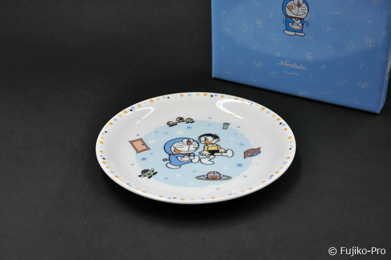 楽天わたしの器ドラえもん（Doraemon）-- 子供食器シリーズ --ドラえもん（子供食器）18cmプレート [N-242L]ノリタケ [Noritake][ケーキプレート][デザートプレート][お子さまランチ][KIDS PLATE][取り皿][取皿][受皿][デザート][こども食器][子ども食器][ノリタケ][食器]