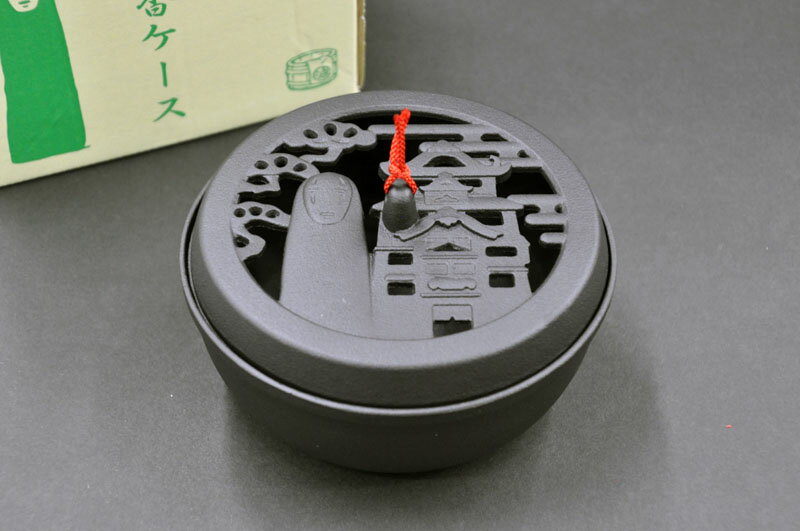 千と千尋の神隠し南部鉄 蚊取り線香ケース(カオナシ)[蚊取り線香入れ]/蚊やりジブリ/かわいい/可愛い/キャラクター母の日/父の日/敬老の日/プレゼント贈り物/ギフト/インテリア/おうち時間のサムネイル
